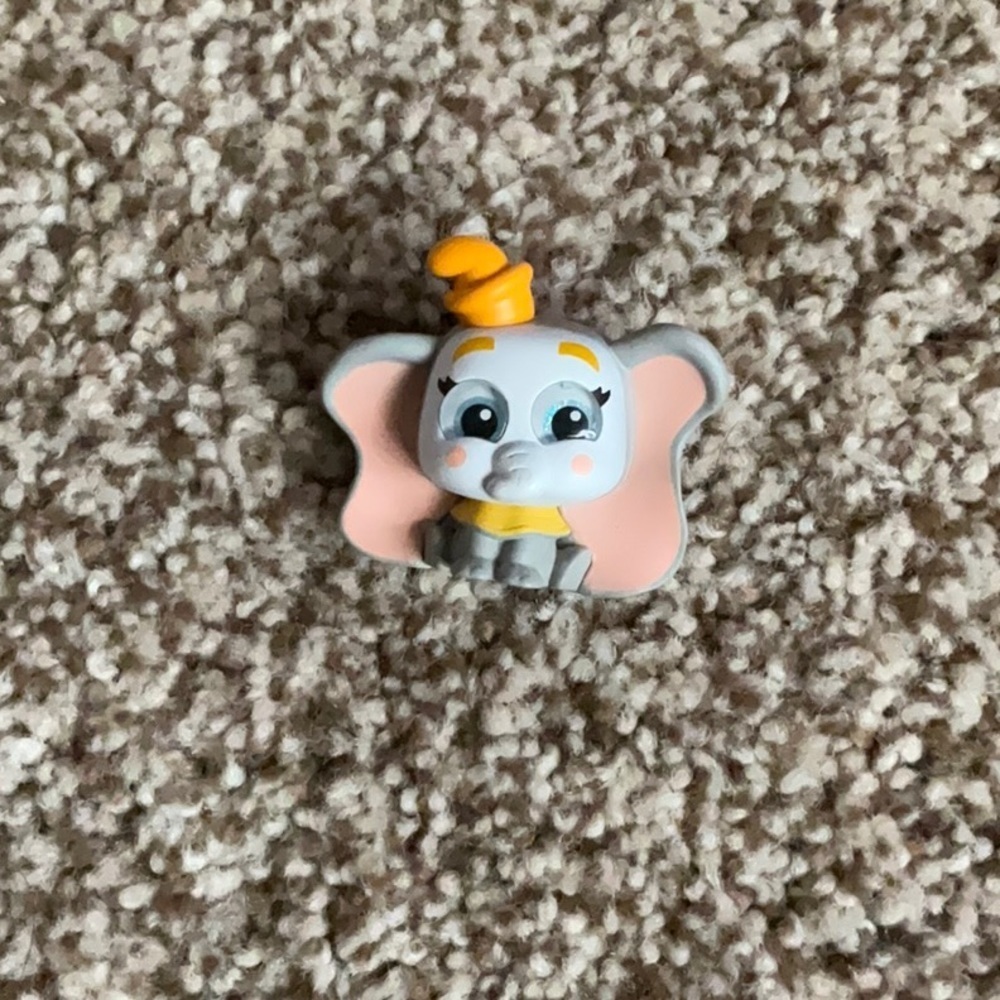 Dumbo Doorable Figurine Series 6